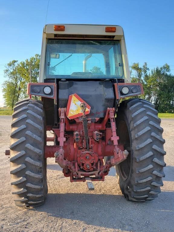 Image of International Harvester 1086 equipment image 3