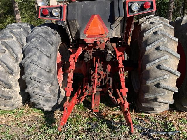 Image of International Harvester 1086 equipment image 3