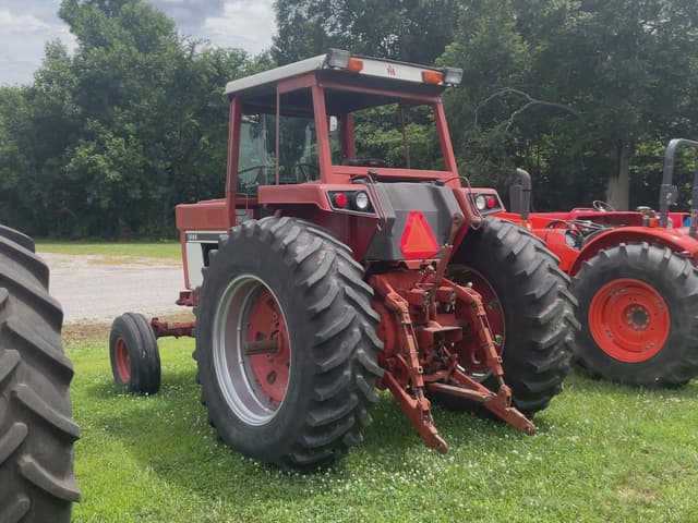 Image of International Harvester 1086 equipment image 1