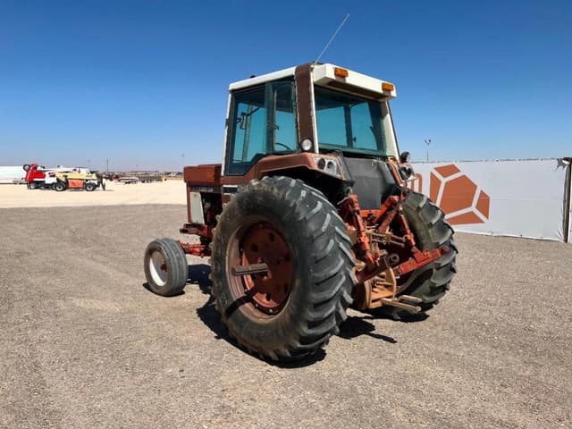 Image of International Harvester 1086 equipment image 2