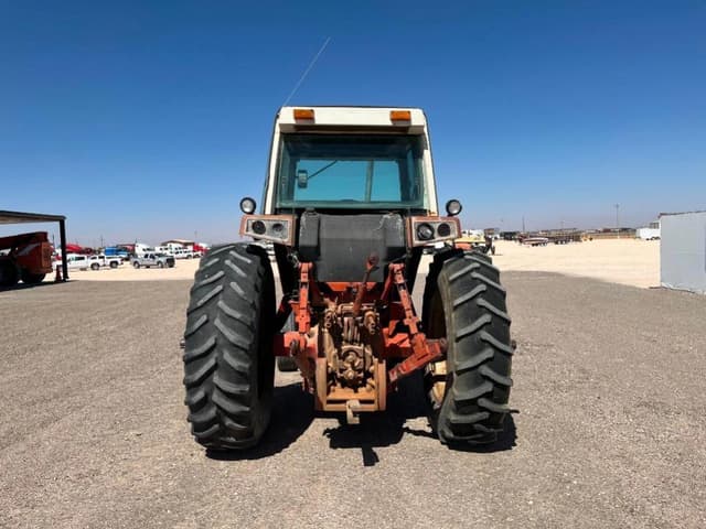 Image of International Harvester 1086 equipment image 3