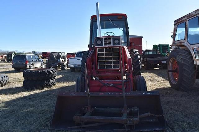 Image of International Harvester 1086 equipment image 2