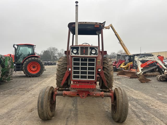 Image of International Harvester 1086 equipment image 2