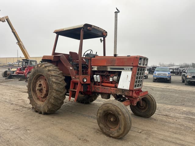 Image of International Harvester 1086 equipment image 3