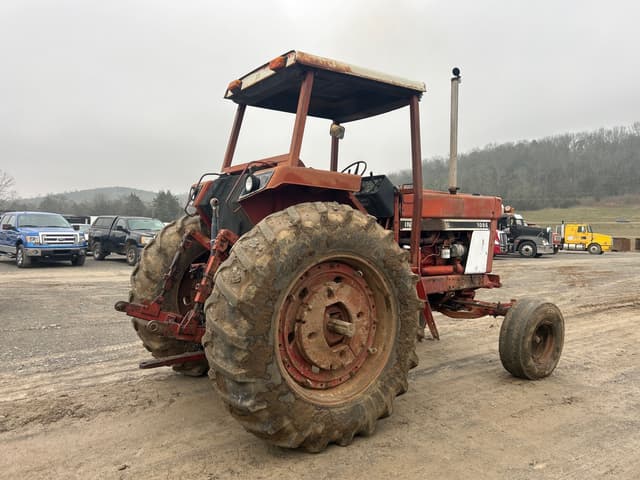 Image of International Harvester 1086 equipment image 4
