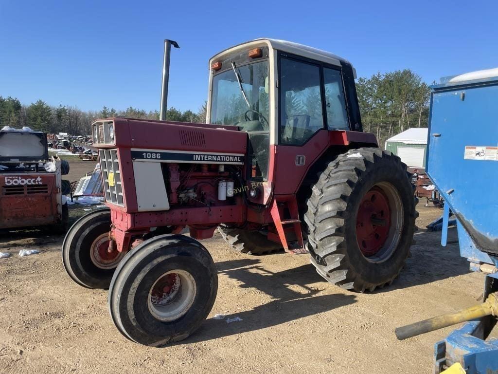Main image International Harvester 1086