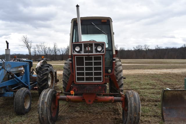 Image of International Harvester 1086 equipment image 1