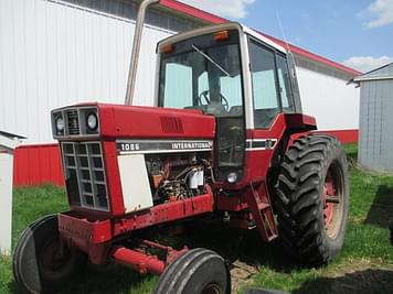 Main image International Harvester 1086