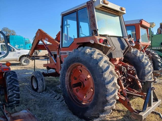 Image of International Harvester 1086 equipment image 1
