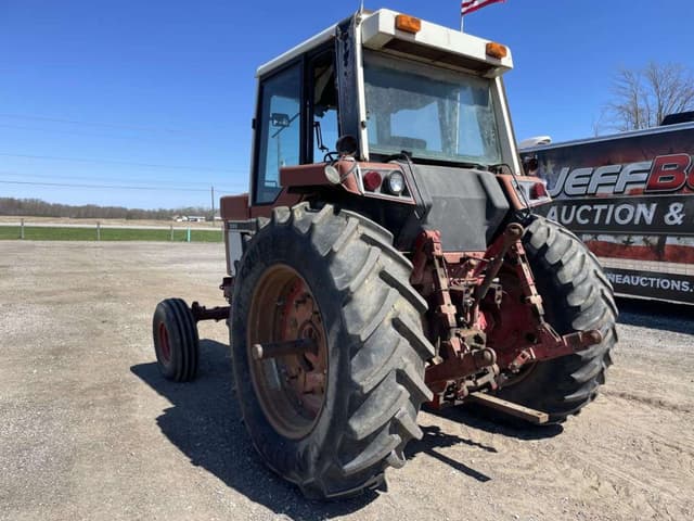 Image of International Harvester 1086 equipment image 2
