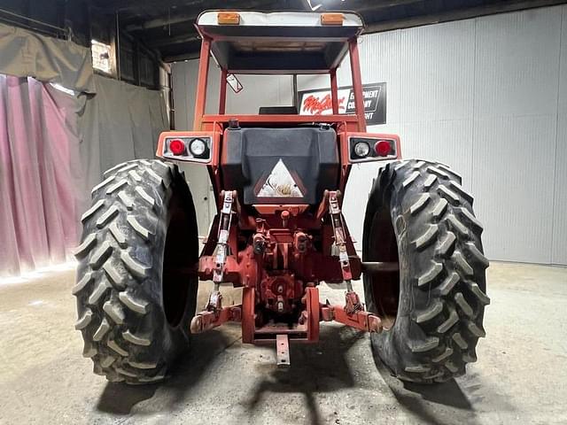 Image of International Harvester 1086 equipment image 3