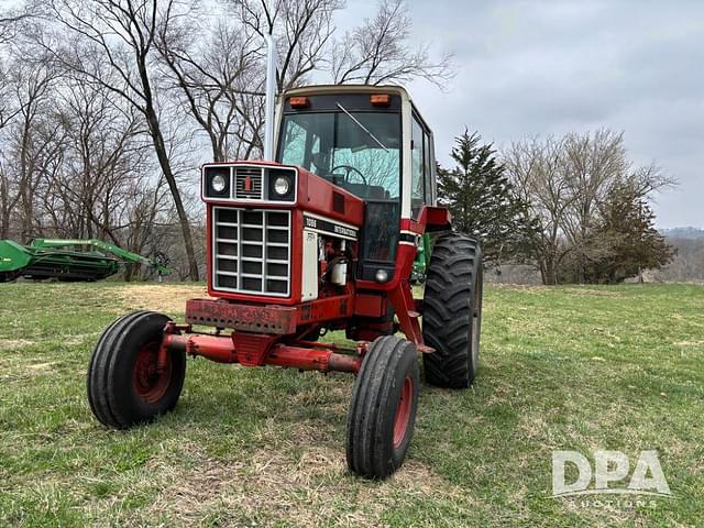 Image of International Harvester 1086 equipment image 1
