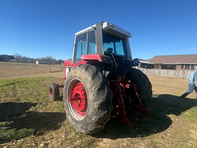 Image of International Harvester 1086 equipment image 3