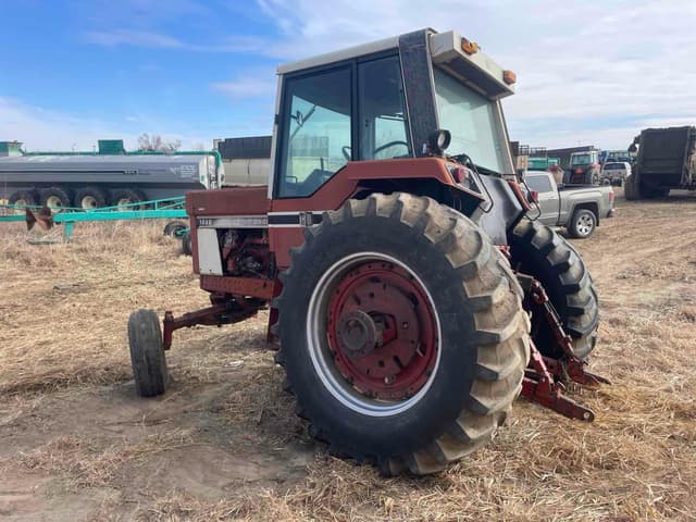 Image of International Harvester 1086 equipment image 2