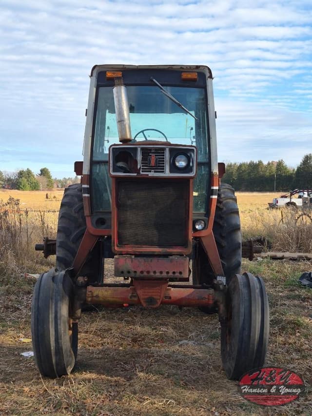 Image of International Harvester 1086 equipment image 2