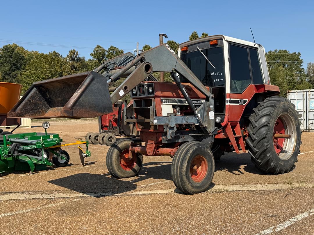 Image of International Harvester 1086 Primary image