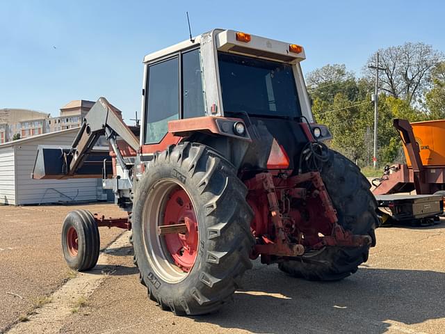 Image of International Harvester 1086 equipment image 4