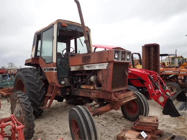 Image of International Harvester 1086 equipment image 2