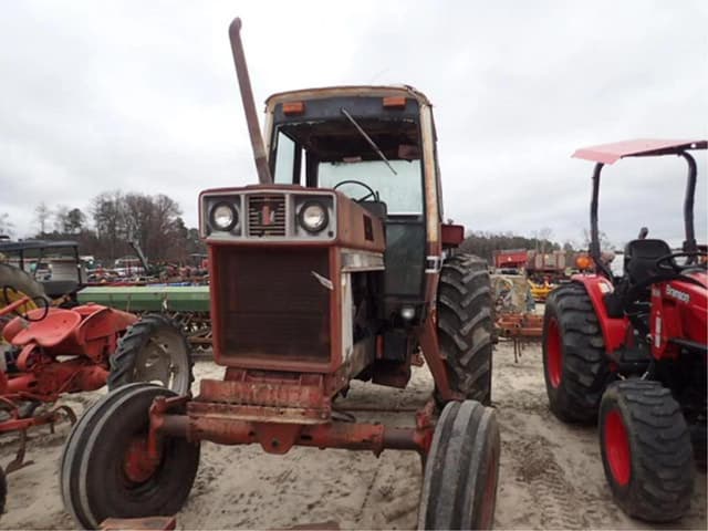Image of International Harvester 1086 equipment image 1