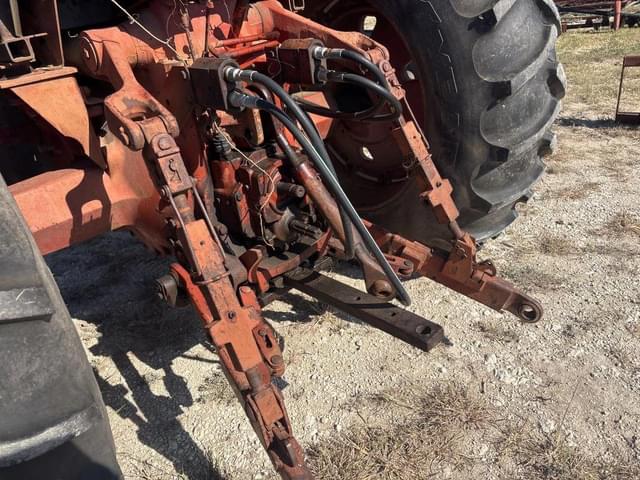 Image of International Harvester 1086 equipment image 4