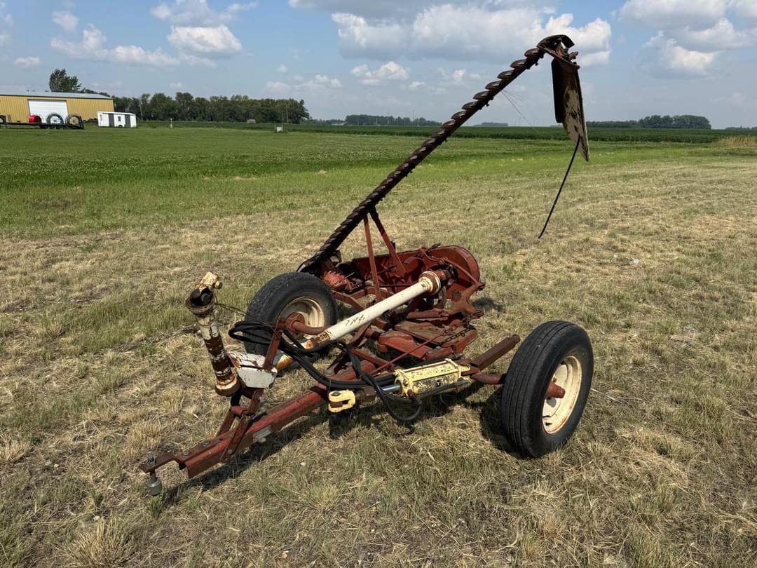 Image of International Harvester 1100 Primary image
