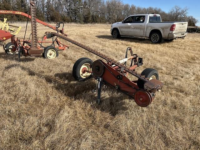 Image of International Harvester 1100 equipment image 2