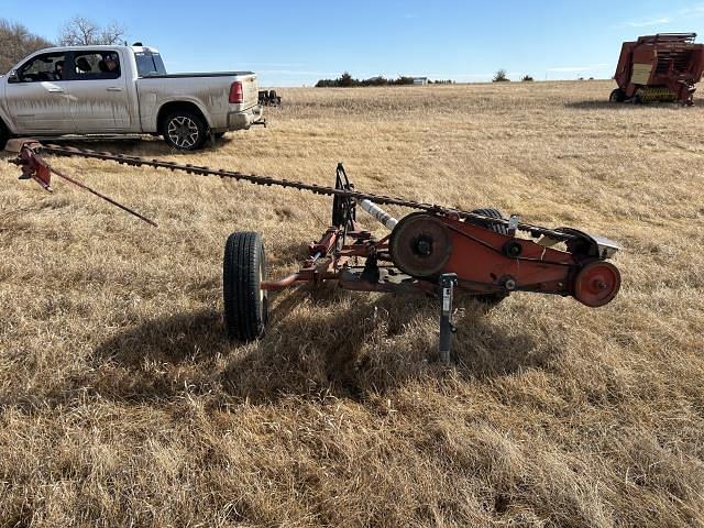 Image of International Harvester 1100 equipment image 3
