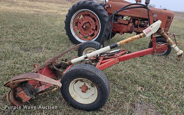 Image of International Harvester 1100 equipment image 3