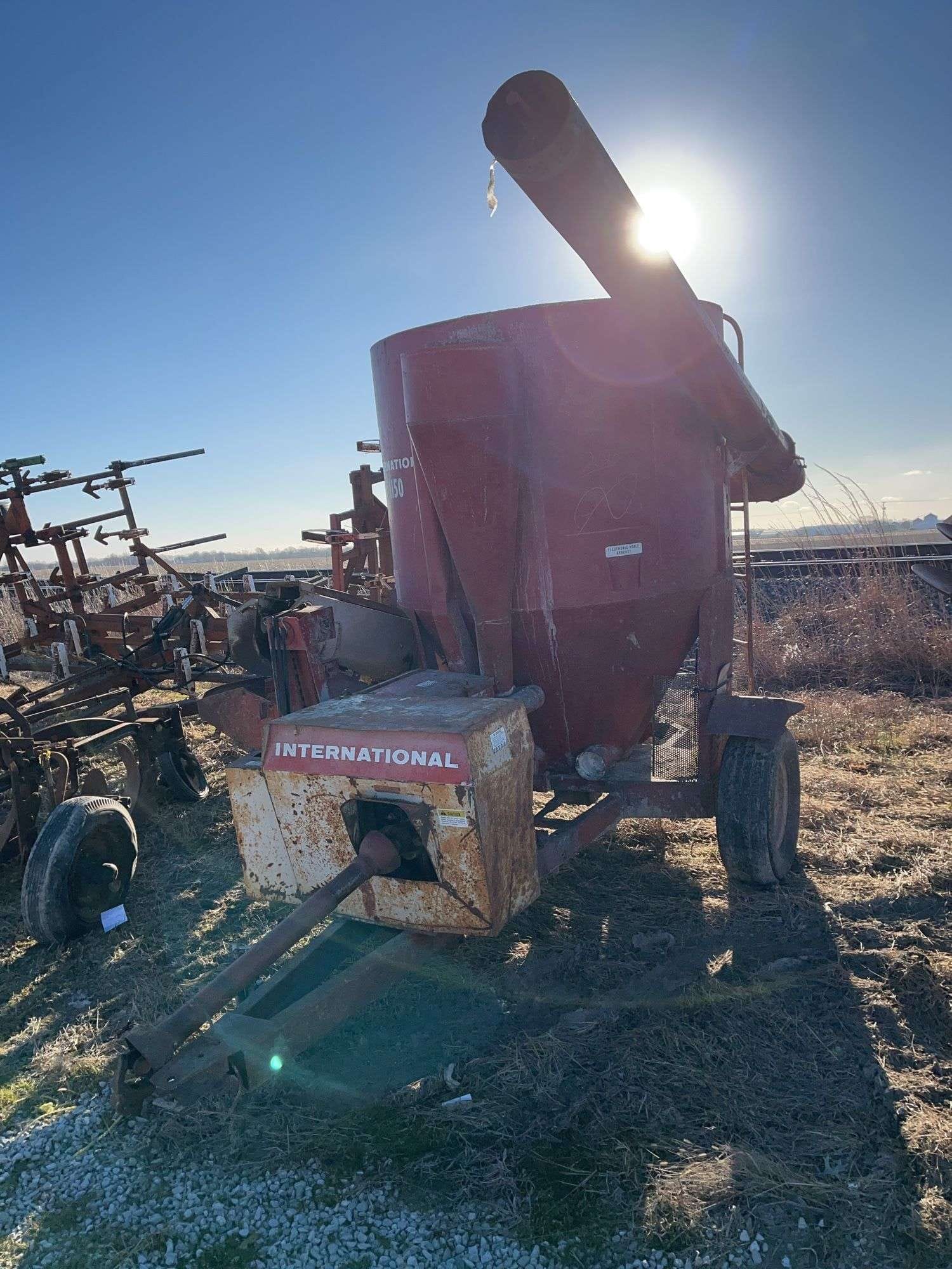 International Harvester 1150 Equipment Image0