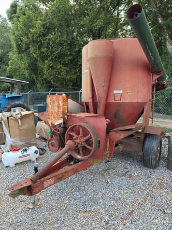 Main image International Harvester 1150