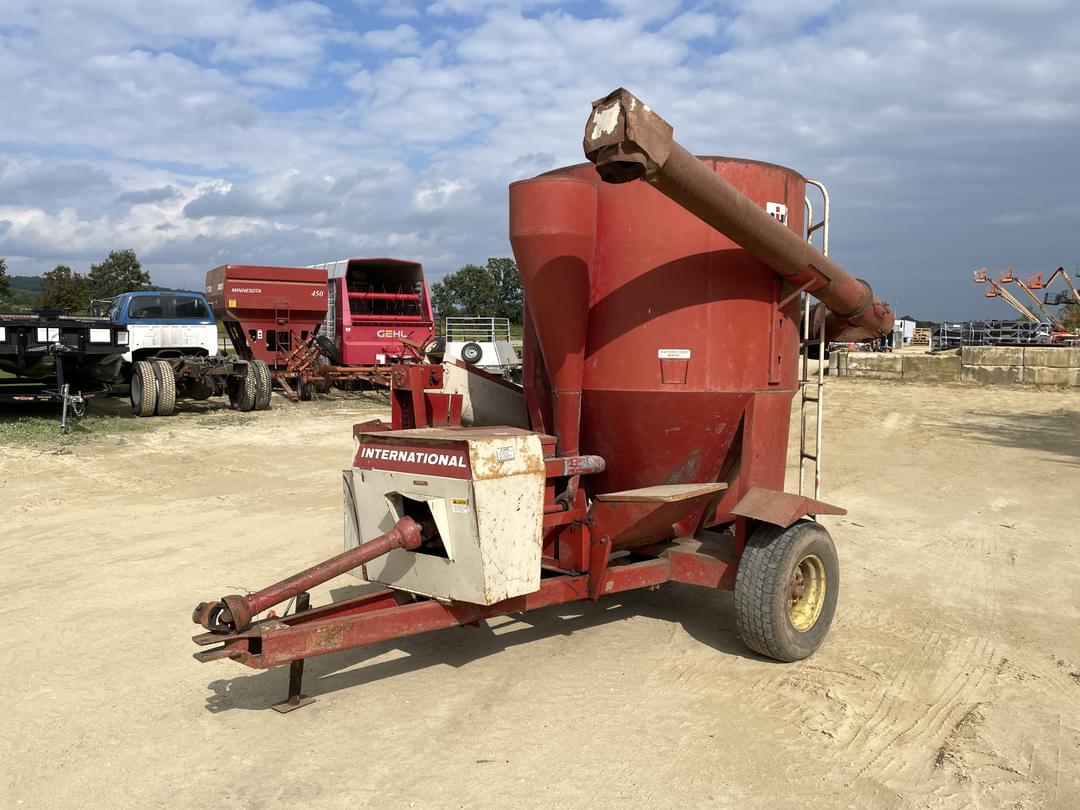 Image of International Harvester 1150 Primary image