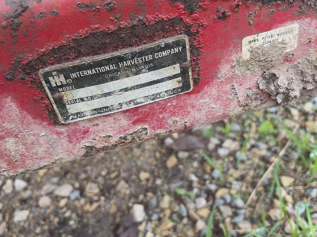 Image of International Harvester 1150 equipment image 4