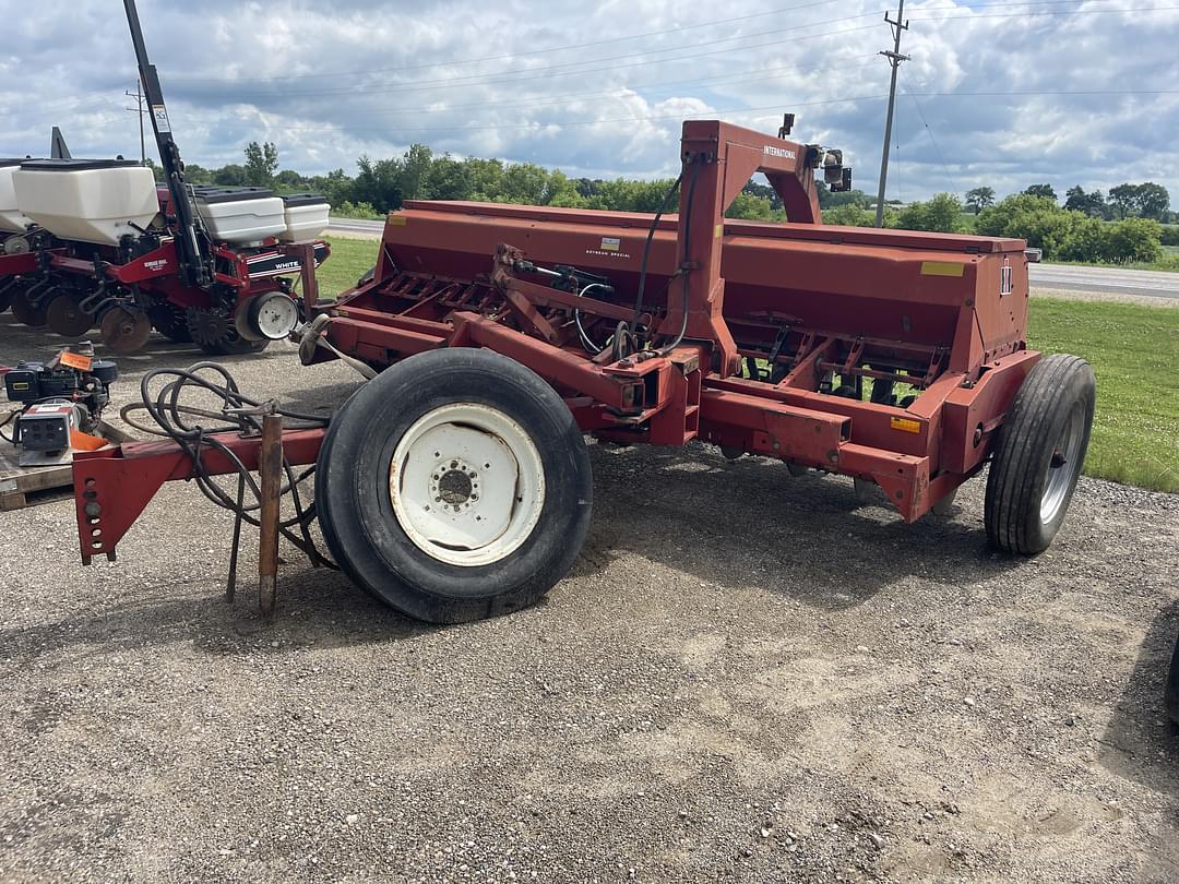 Image of International Harvester 5100 Primary image