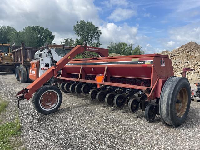 Image of International Harvester 5100 equipment image 3