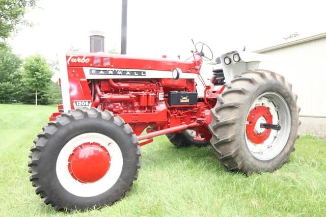 Image of International Harvester 1206 equipment image 3