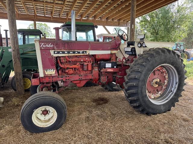 Image of International Harvester 1206 equipment image 3