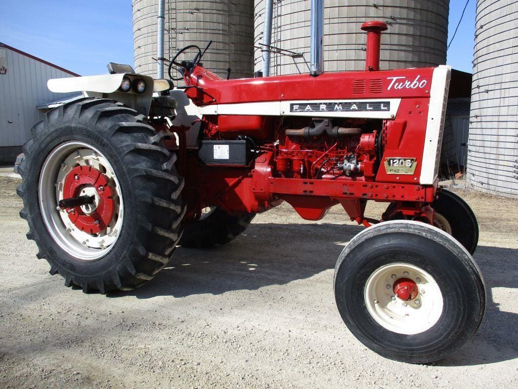 Main image International Harvester 1206