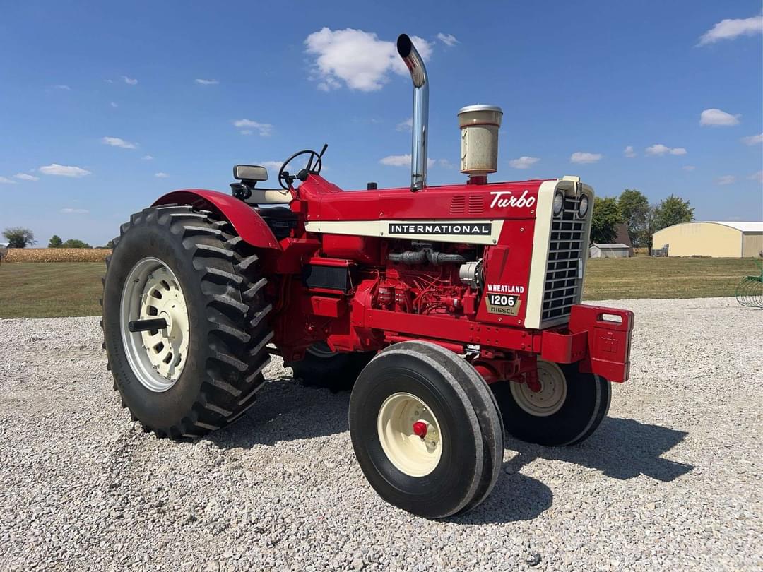 Image of International Harvester 1206 Primary image