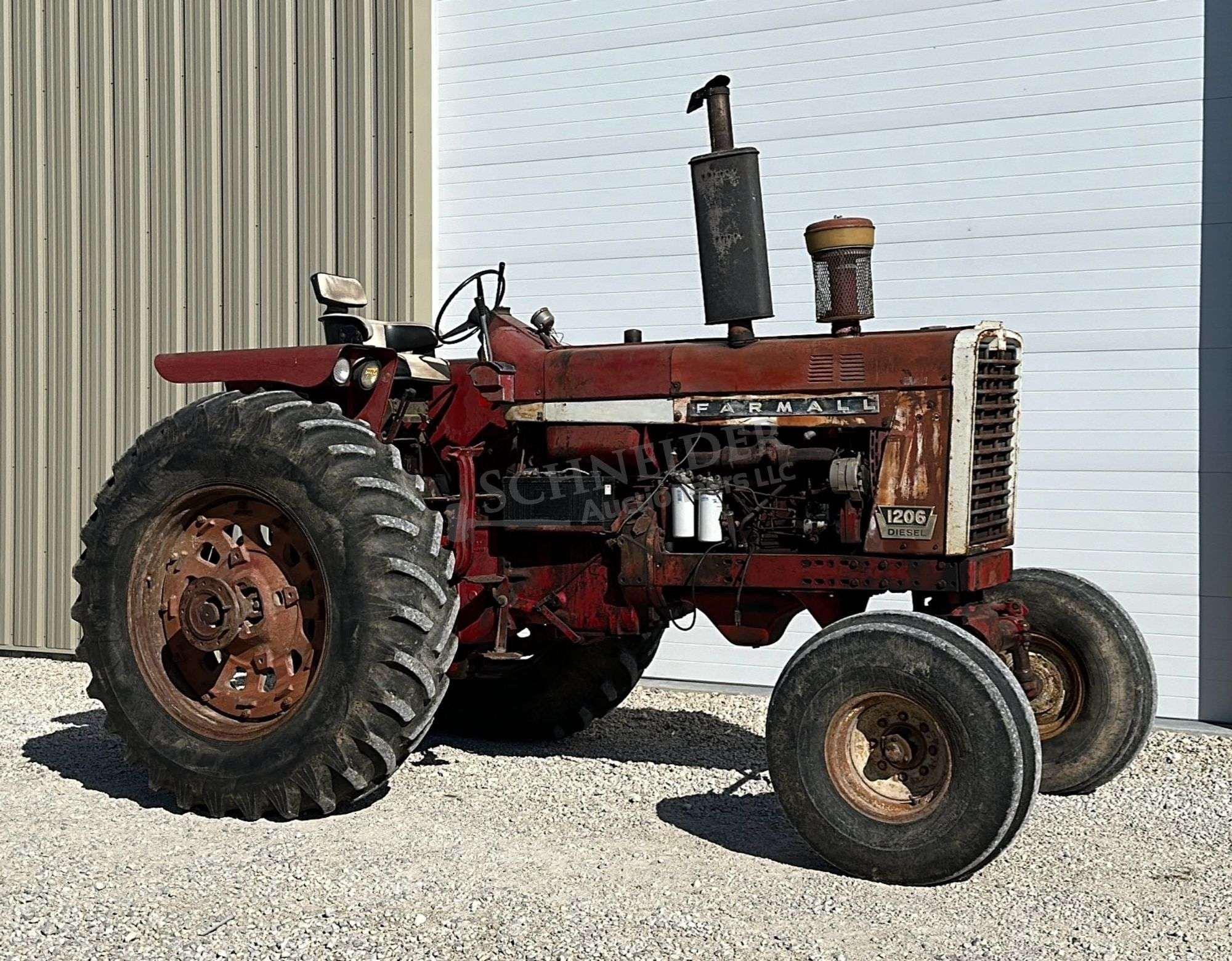 Main image International Harvester 1206