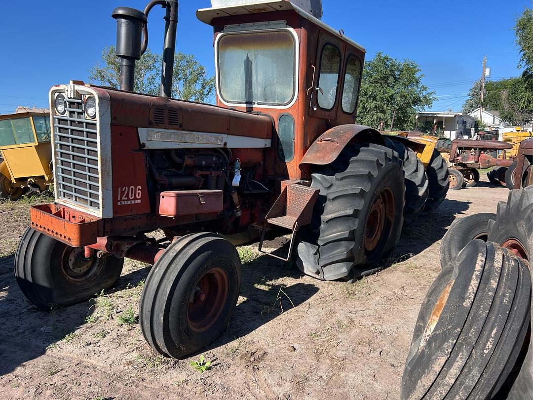 Image of International Harvester 1206 Primary image