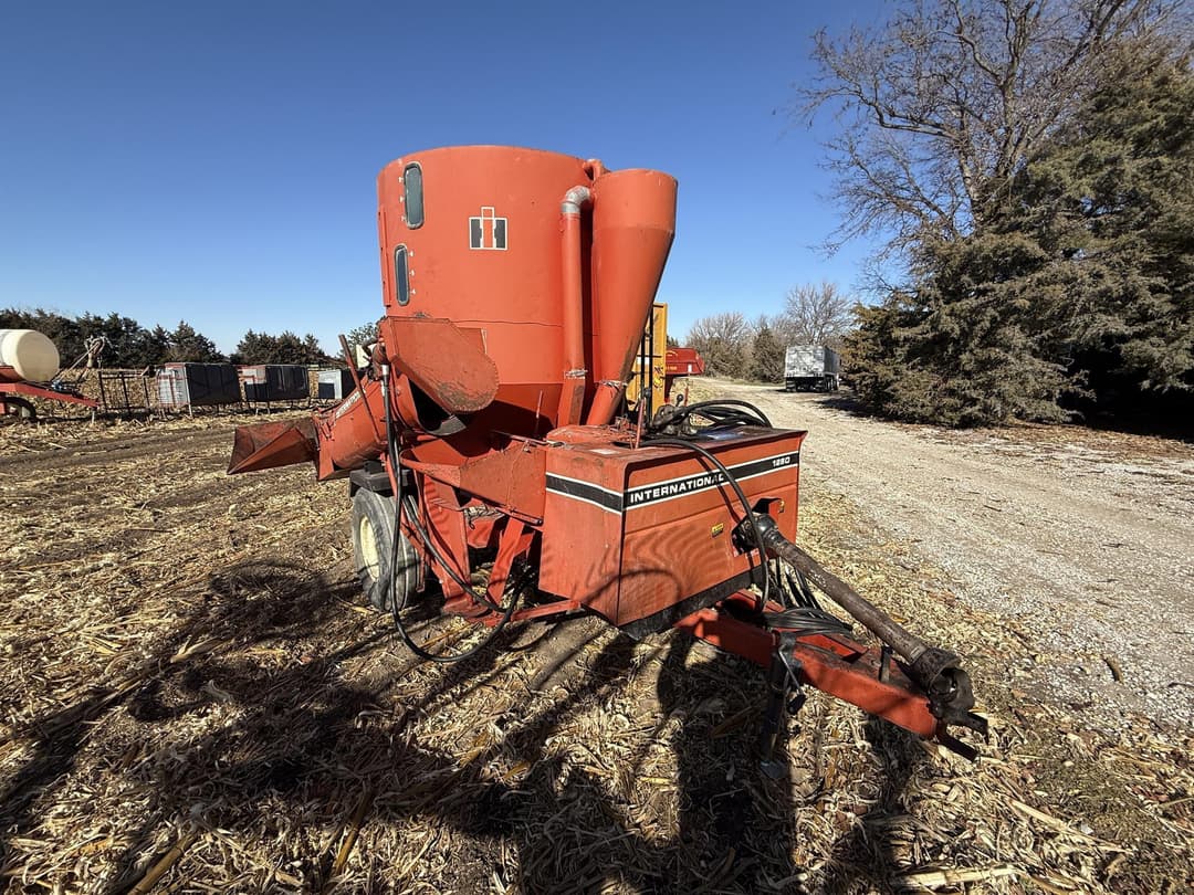 Image of International Harvester 1250 Primary image