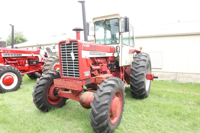 Image of International Harvester 1256 equipment image 2