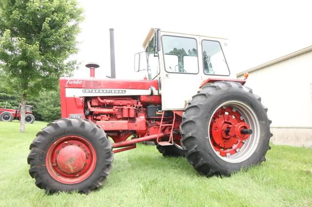 Image of International Harvester 1256 equipment image 3