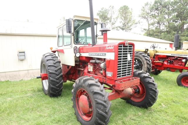 Image of International Harvester 1256 equipment image 1