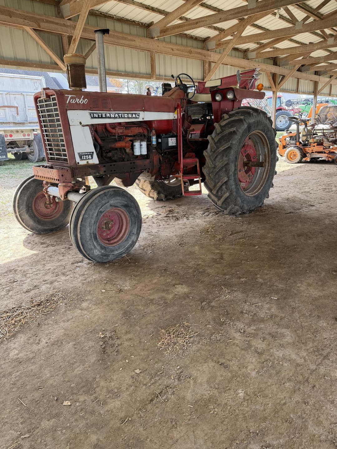 Image of International Harvester 1256 Image 0