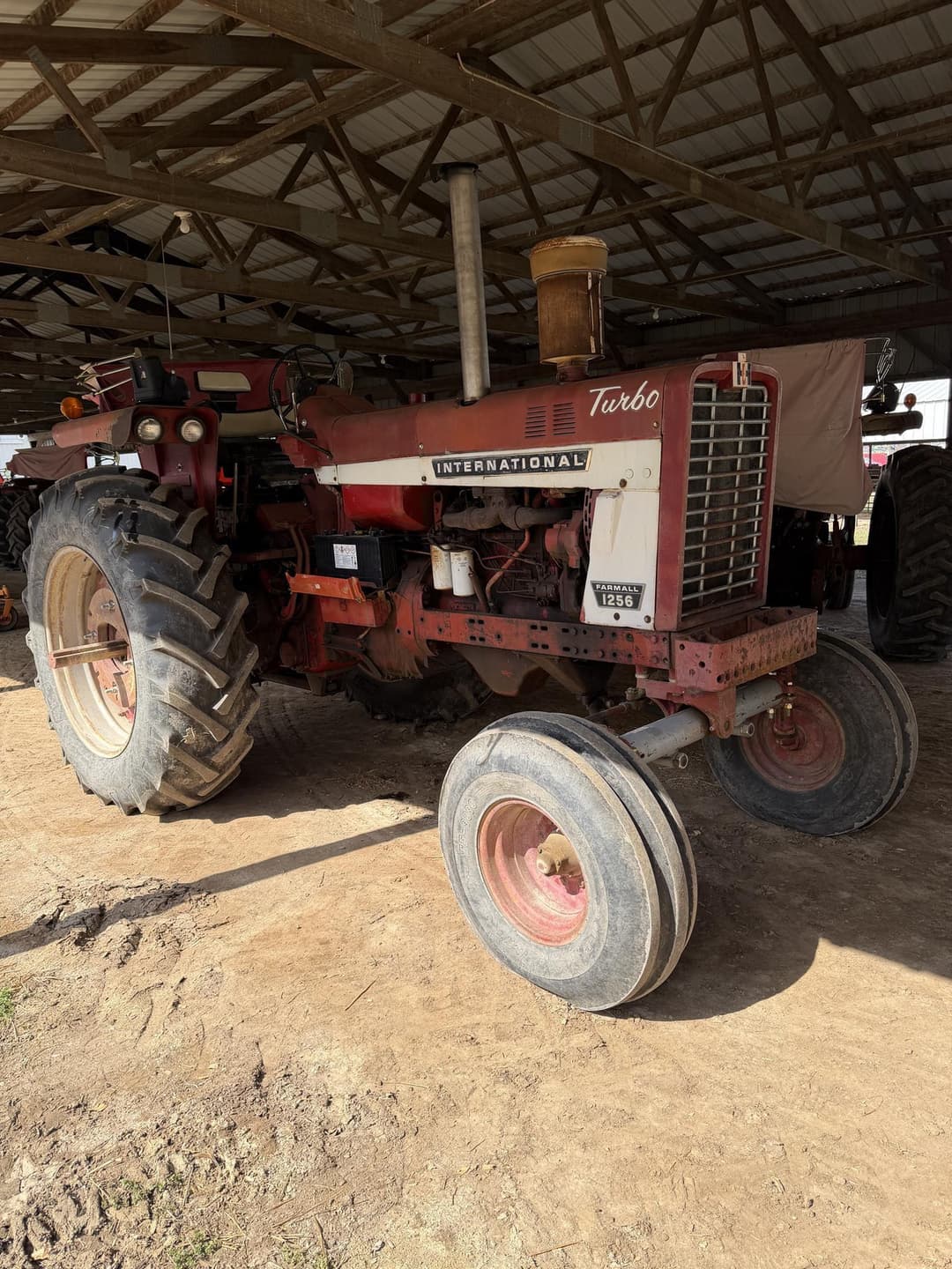 Image of International Harvester 1256 Image 1