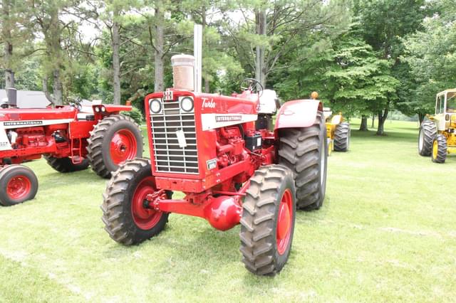 Image of International Harvester 1256 equipment image 2