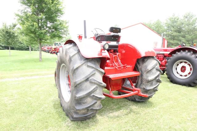 Image of International Harvester 1256 equipment image 4