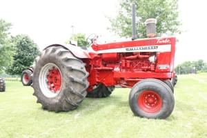 International Harvester 1256 Image