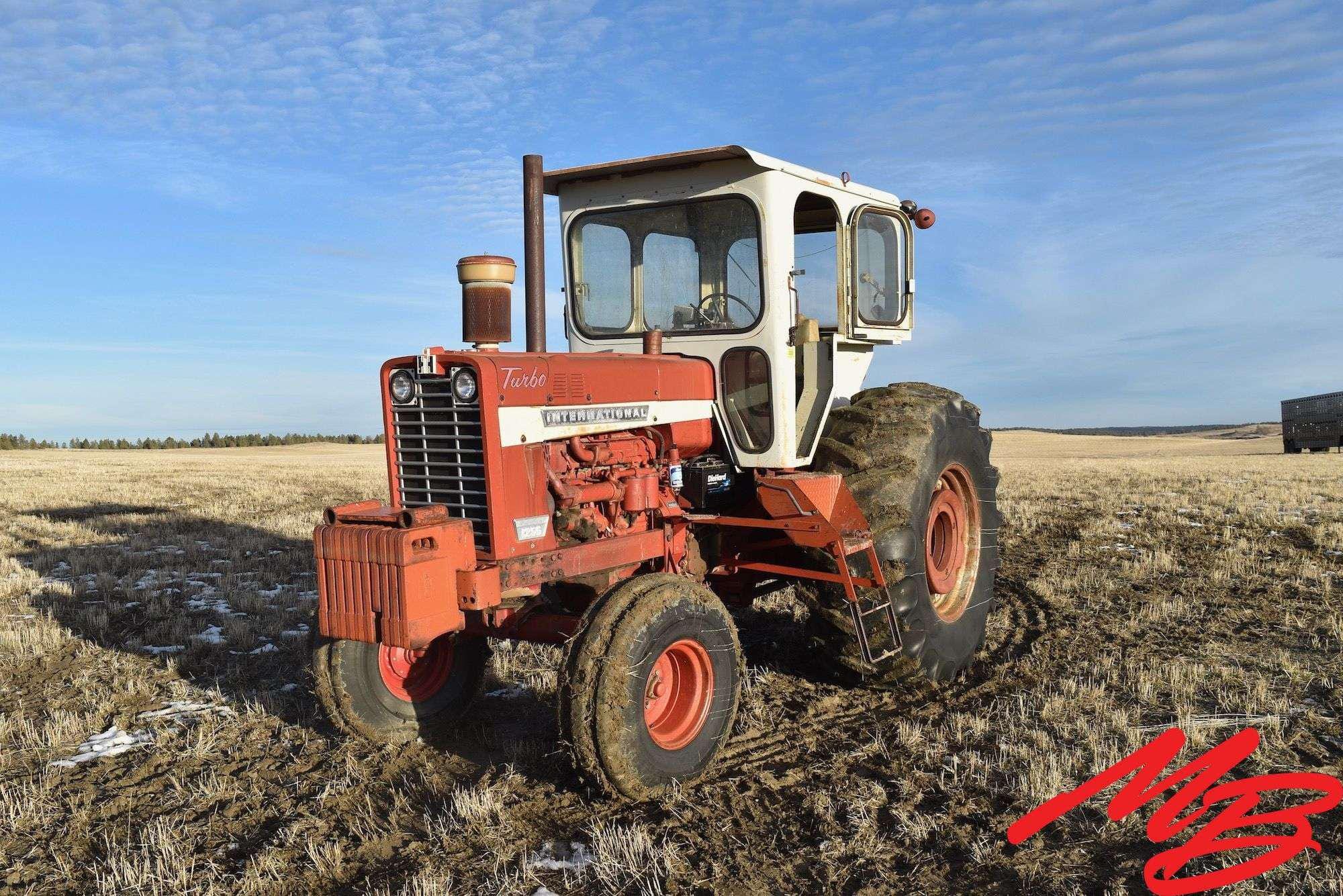 Main image International Harvester 1256